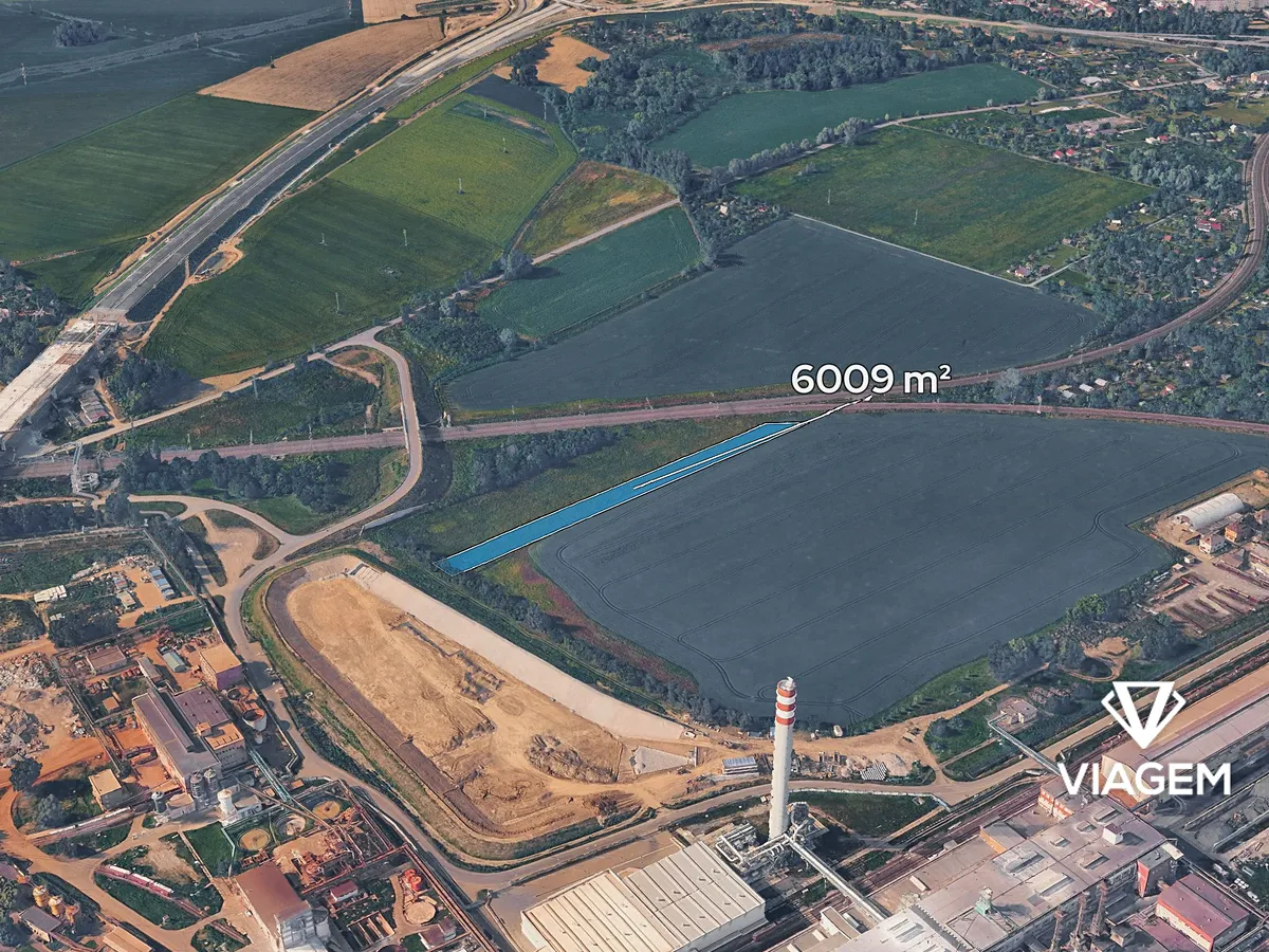 Prodej podílu 1/3 komerčního pozemku 2003 m²